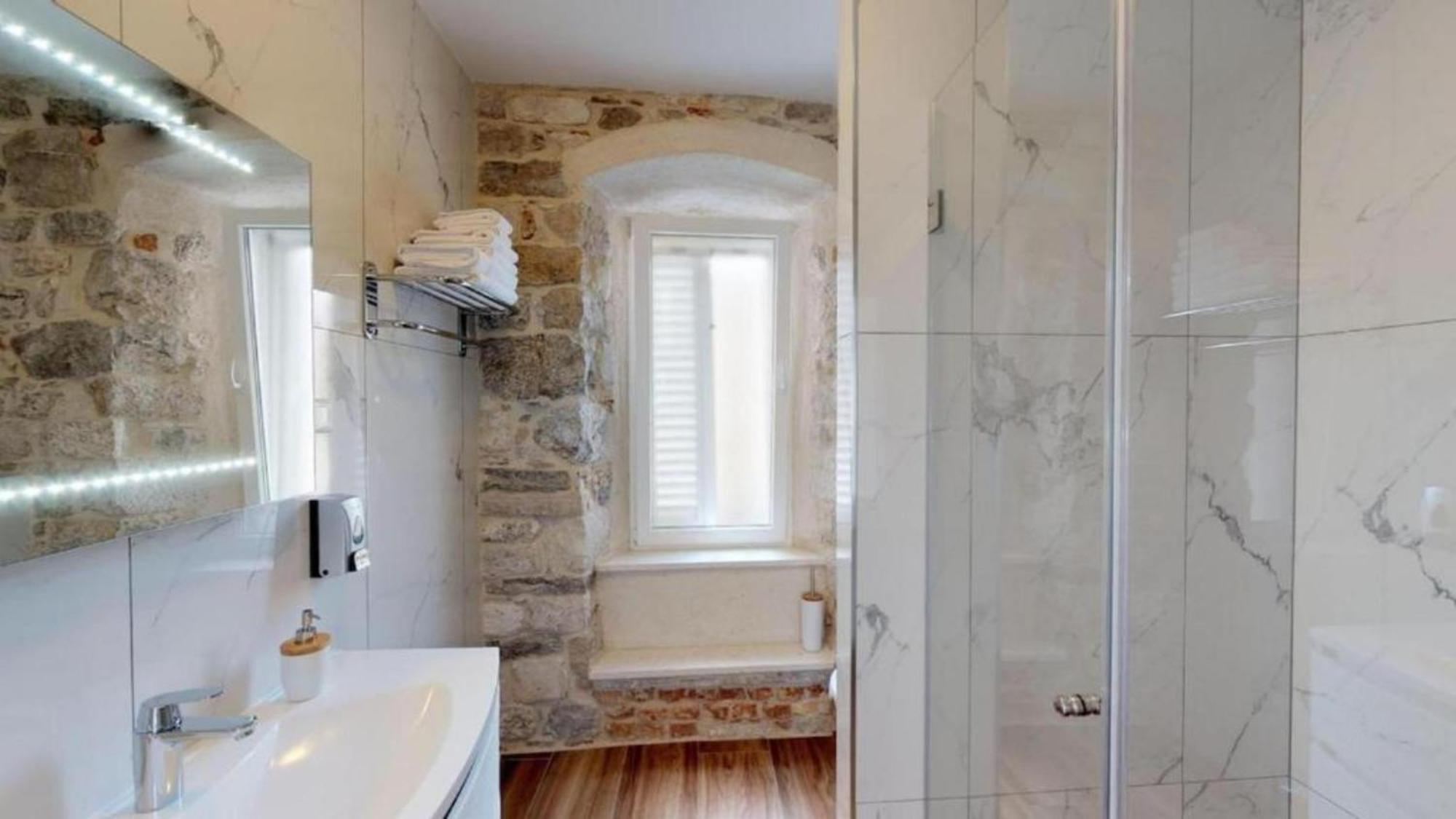 Chrysanta Apartments Σπλιτ Εξωτερικό φωτογραφία